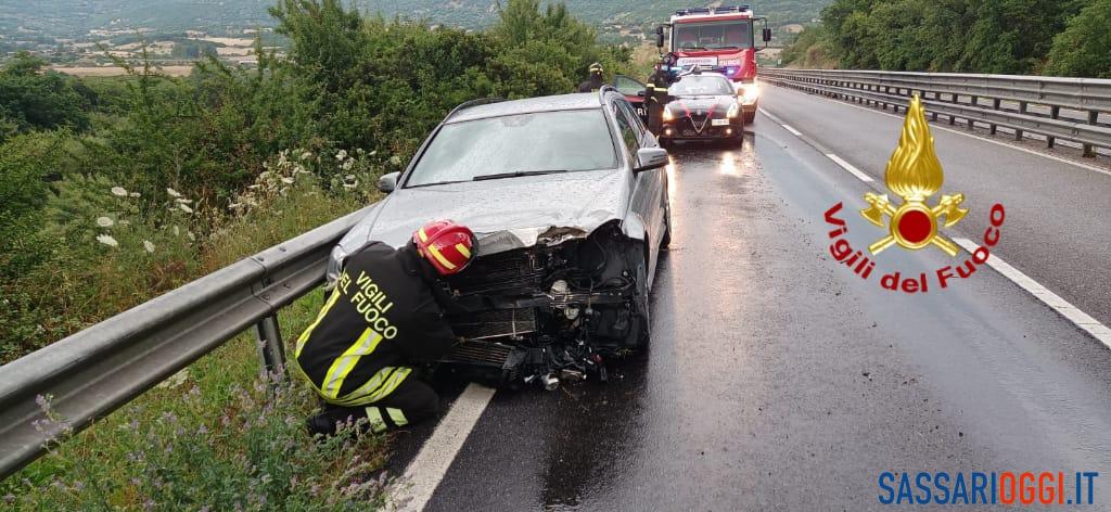 Incidente Sulla Auto Esce Di Strada Illeso Il Conducente