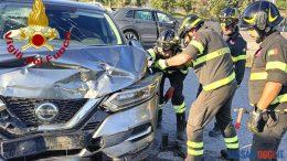 Incidente tra due auto sulla strada di Ozieri, feriti