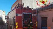 Incendio in una casa di Ploaghe, anziano resta intossicato