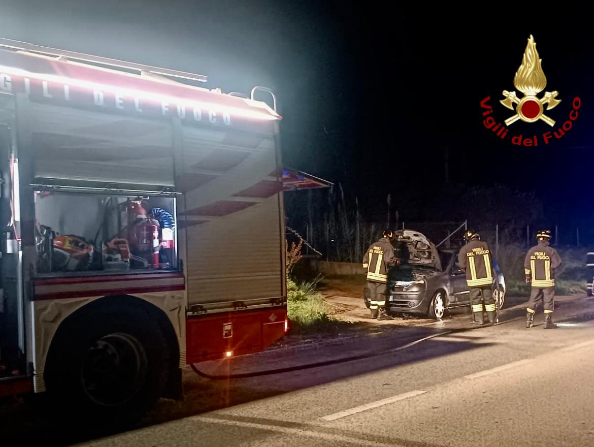 incendio auto alghero