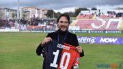 Francesco Demuro nello stadio della Torres